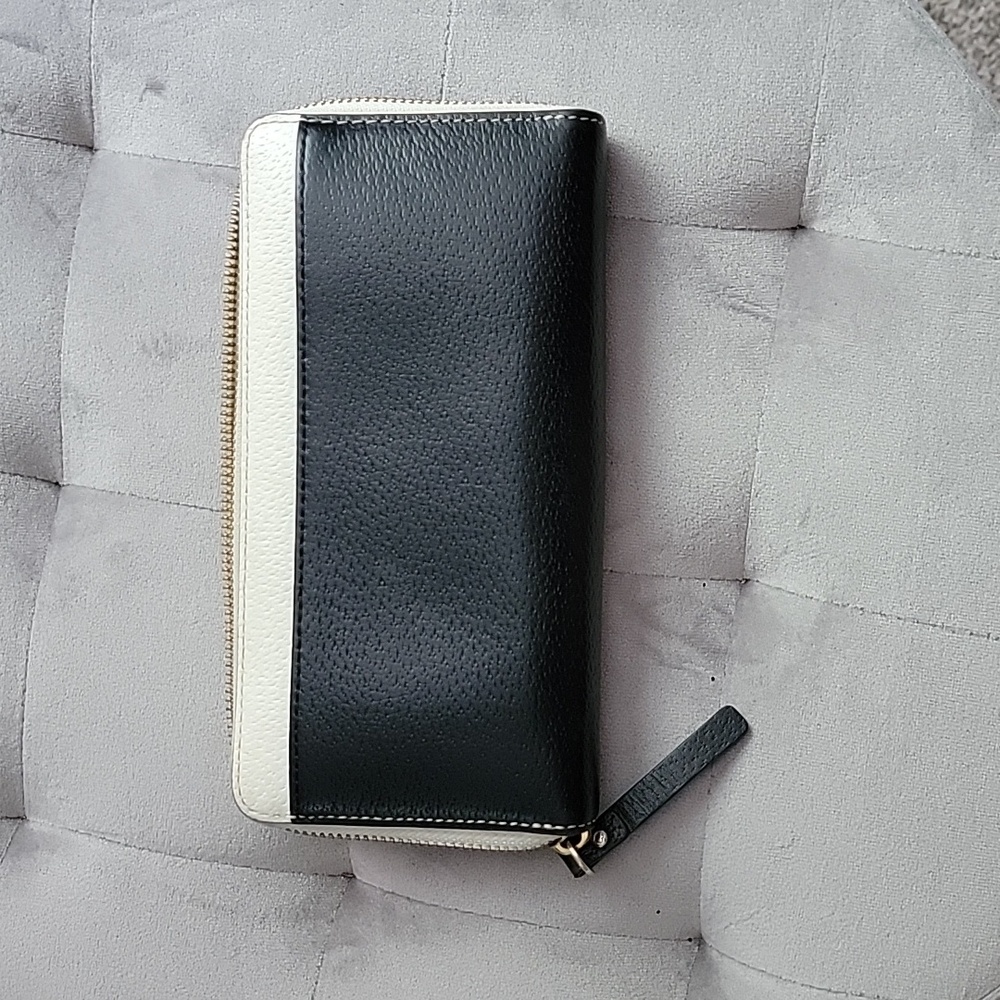 Kate Spade - Picture 3 of 4